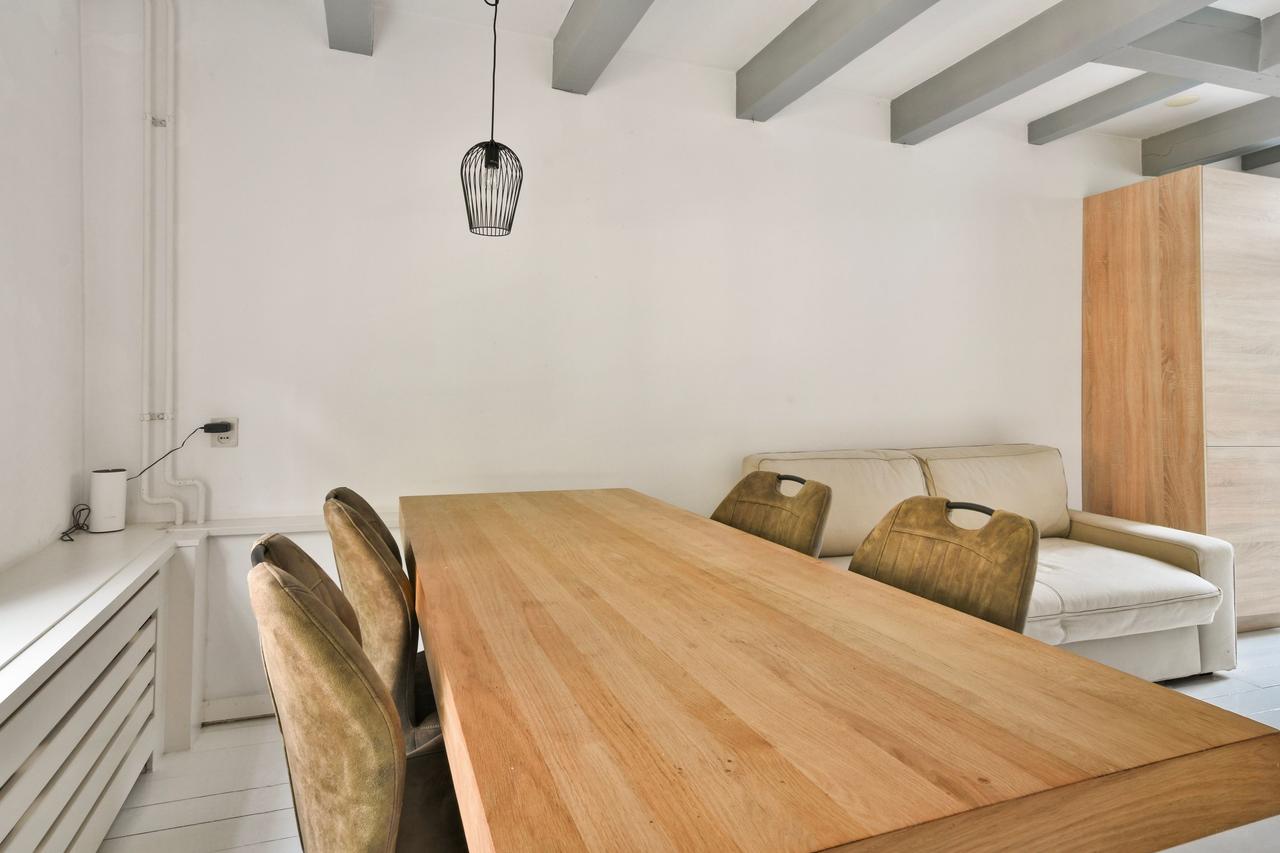 Immediately Available Apartment in Amsterdam - Image 12