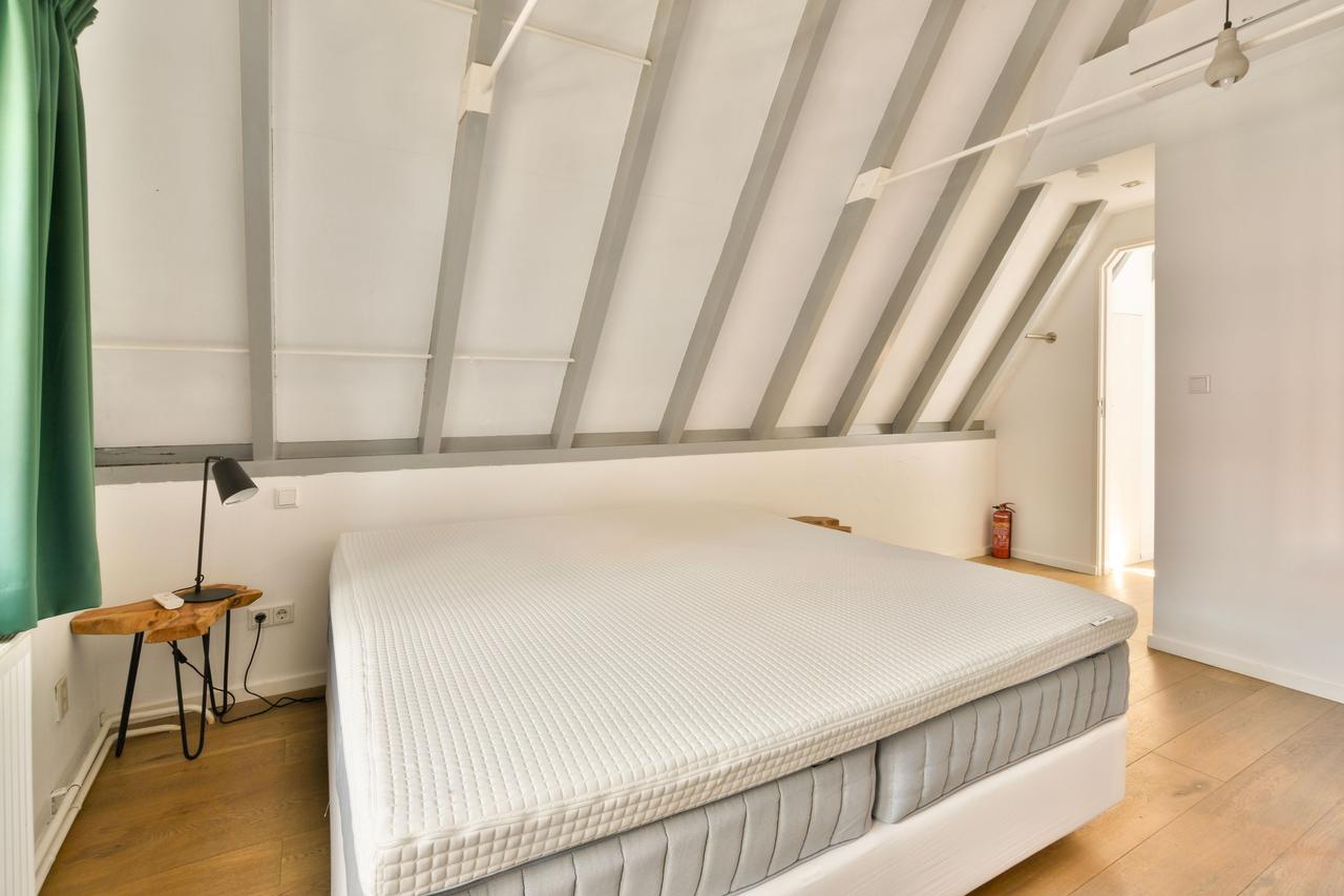 Immediately Available Apartment in Amsterdam - Image 21