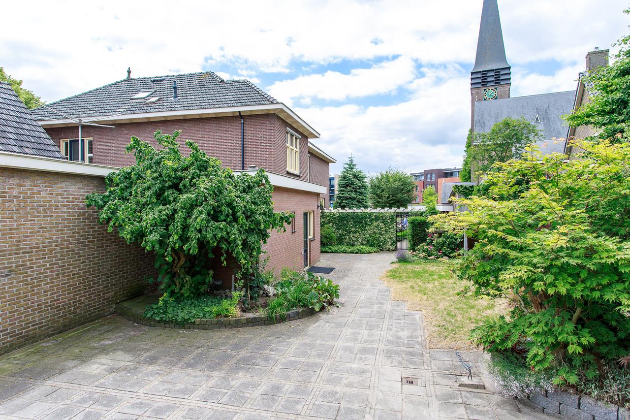Spacious family home with garden in Geesteren - Image 3