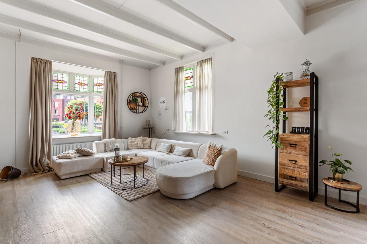 Spacious family home with garden in Geesteren - Image 6