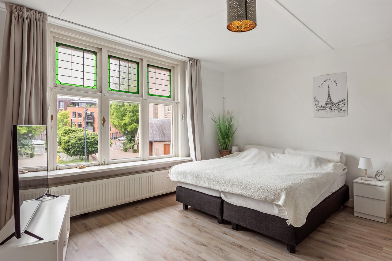 Spacious family home with garden in Geesteren - Image 17