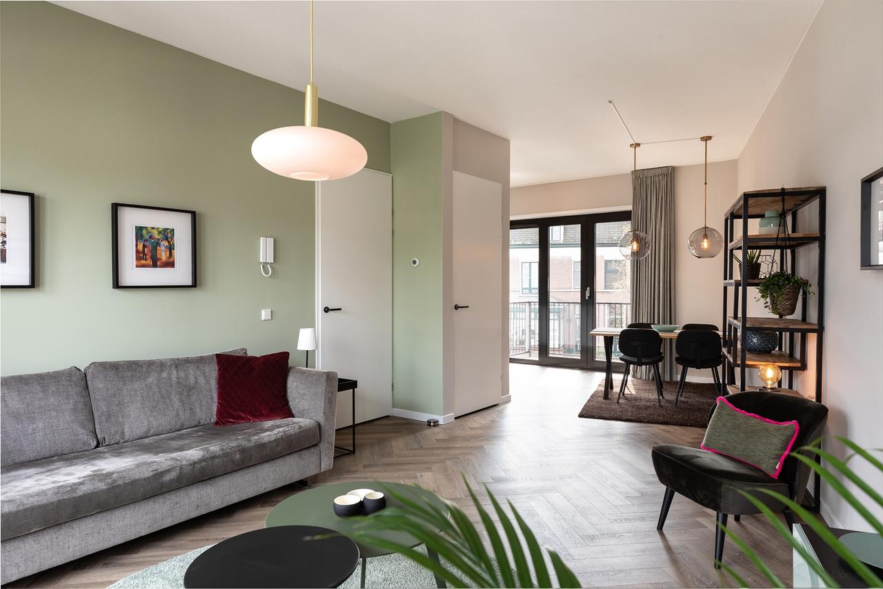 Gemeubileerd 2-kamerappartement met balkon - Afbeelding 4