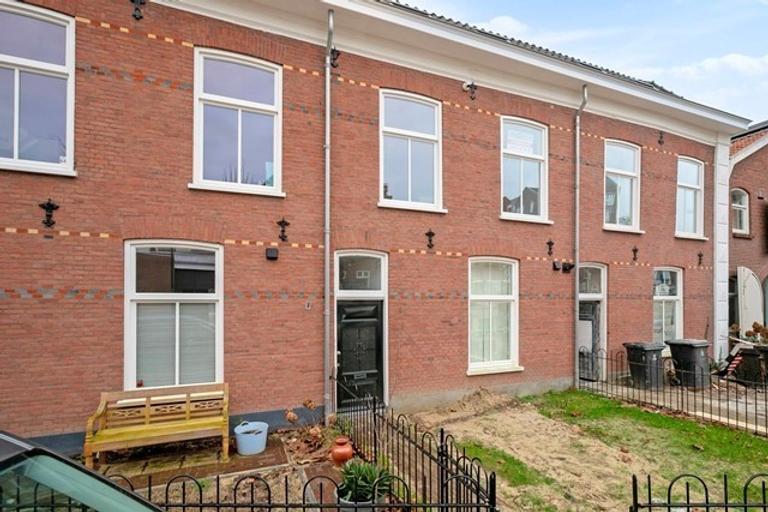 Terras met Rijnzicht in hartje Rhenen - Afbeelding 1