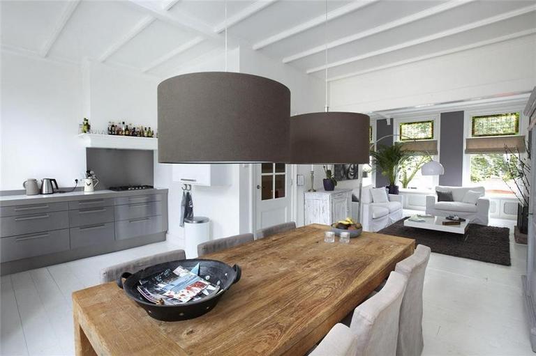 110 m² upper-floor apartment with large roof terrace - Image 10
