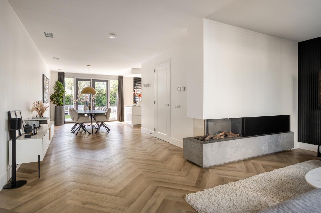 200 m² villa met 5 slaapkamers - Afbeelding 3