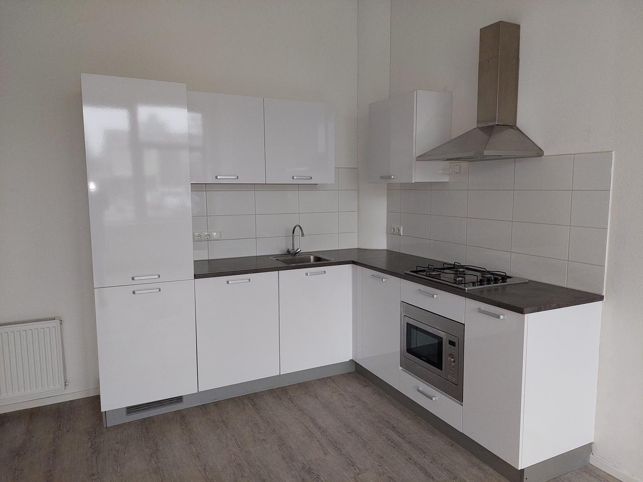 2-room apartment with parking in Presikhaaf - Image 3