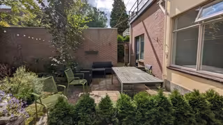 Studio with Loft Bed near City Center