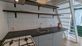 Studio with Loft Bed near City Center - Image 8
