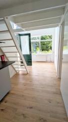 Studio with Loft Bed near City Center - Image 9