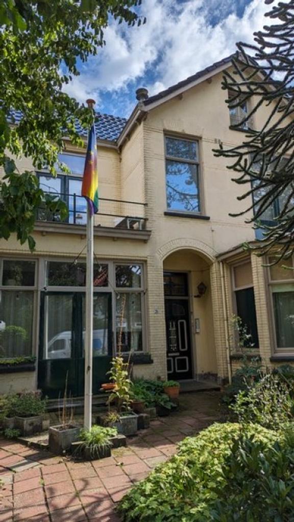 Studio met eigen terras en slaapverdieping - Afbeelding 2