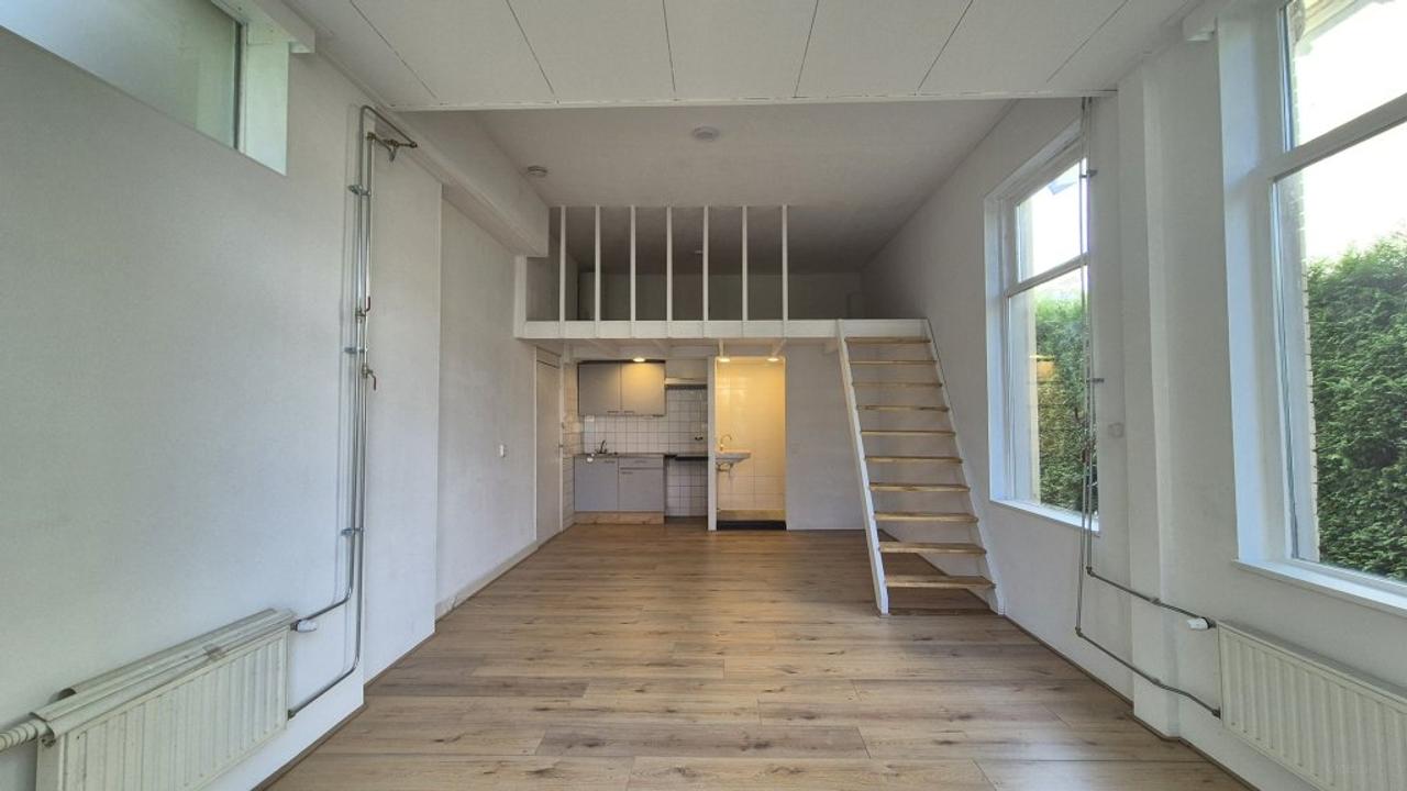 Studio met eigen terras en slaapverdieping - Afbeelding 3