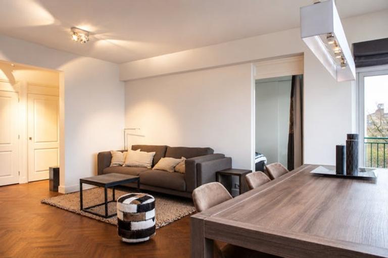 Gemeubileerd appartement met balkon - Afbeelding 3
