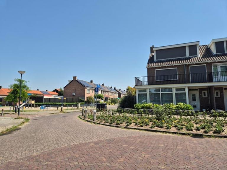 Hoekwoning met 5 slaapkamers en tuin - Afbeelding 11