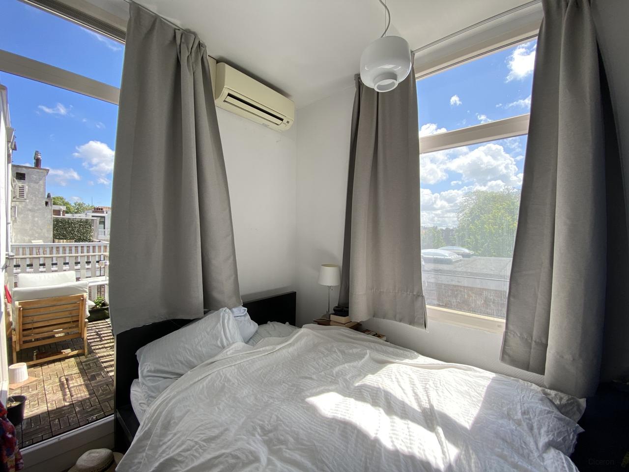 1-bedroom apartment with balcony - Image 4
