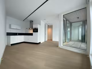 2-kamer appartement met loggia in Hyde Park