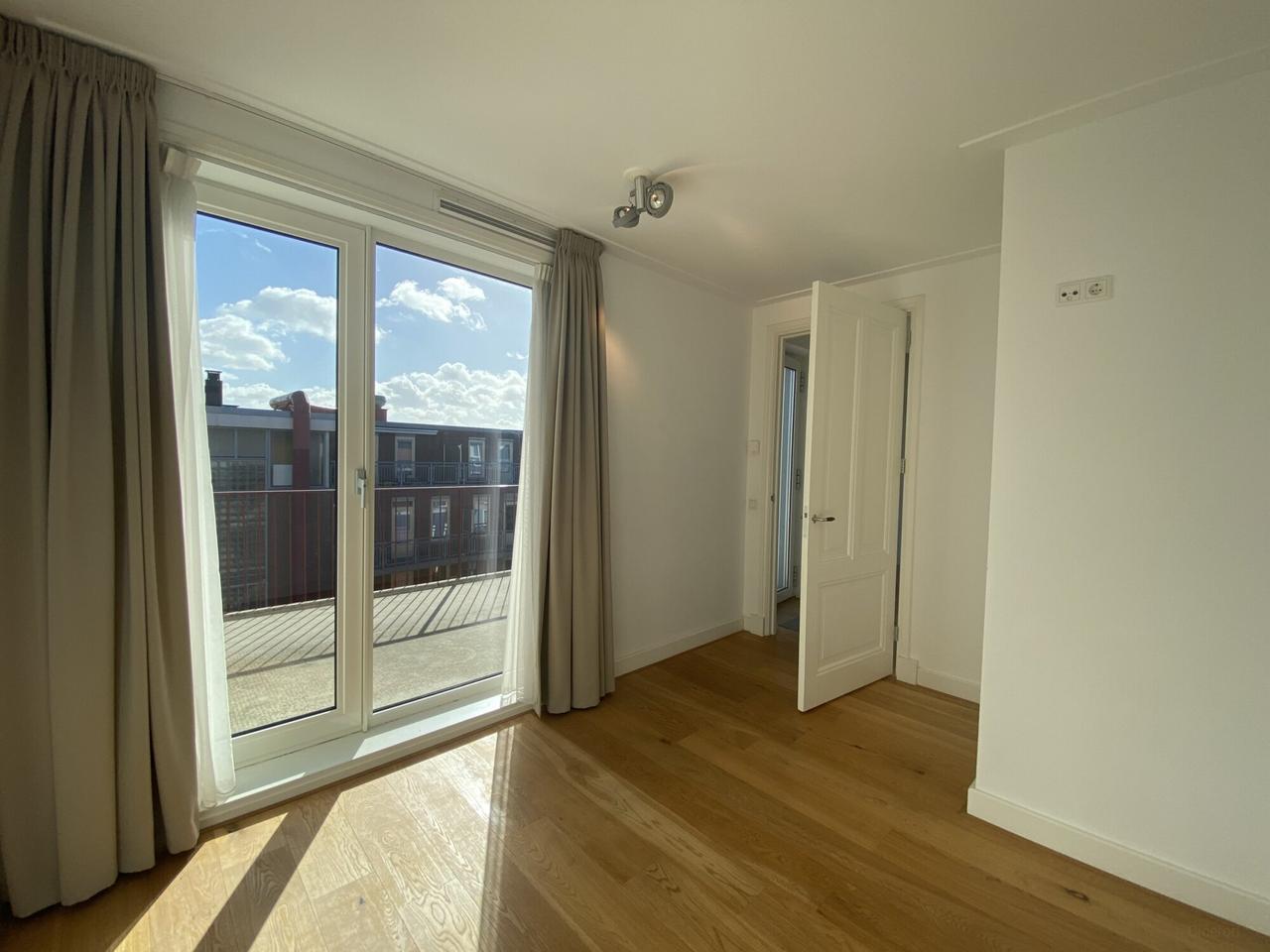 Licht 3-kamerappartement bij Westerpark - Afbeelding 5