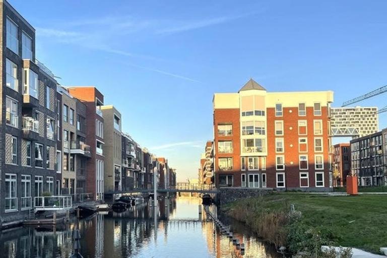 Waterzicht en balkon in Houthavens - Afbeelding 3
