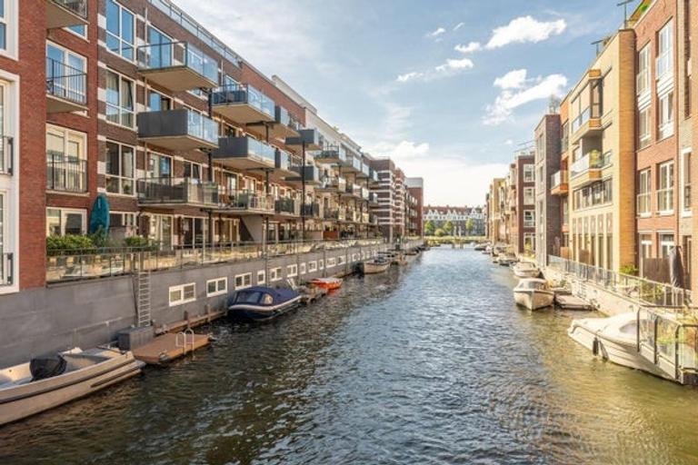 Waterzicht en balkon in Houthavens - Afbeelding 6