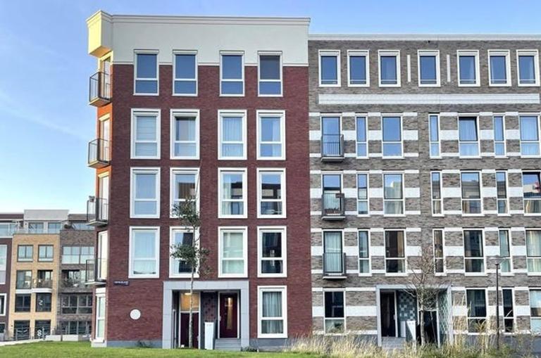 Waterzicht en balkon in Houthavens - Afbeelding 9
