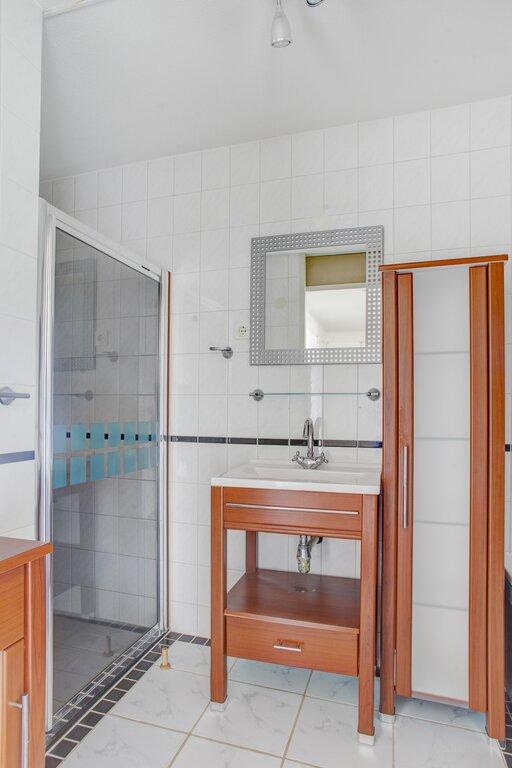 87 m2 apartment with balcony in Nieuw Sloten - Image 10