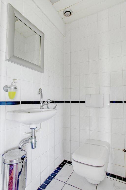 87 m2 apartment with balcony in Nieuw Sloten - Image 11