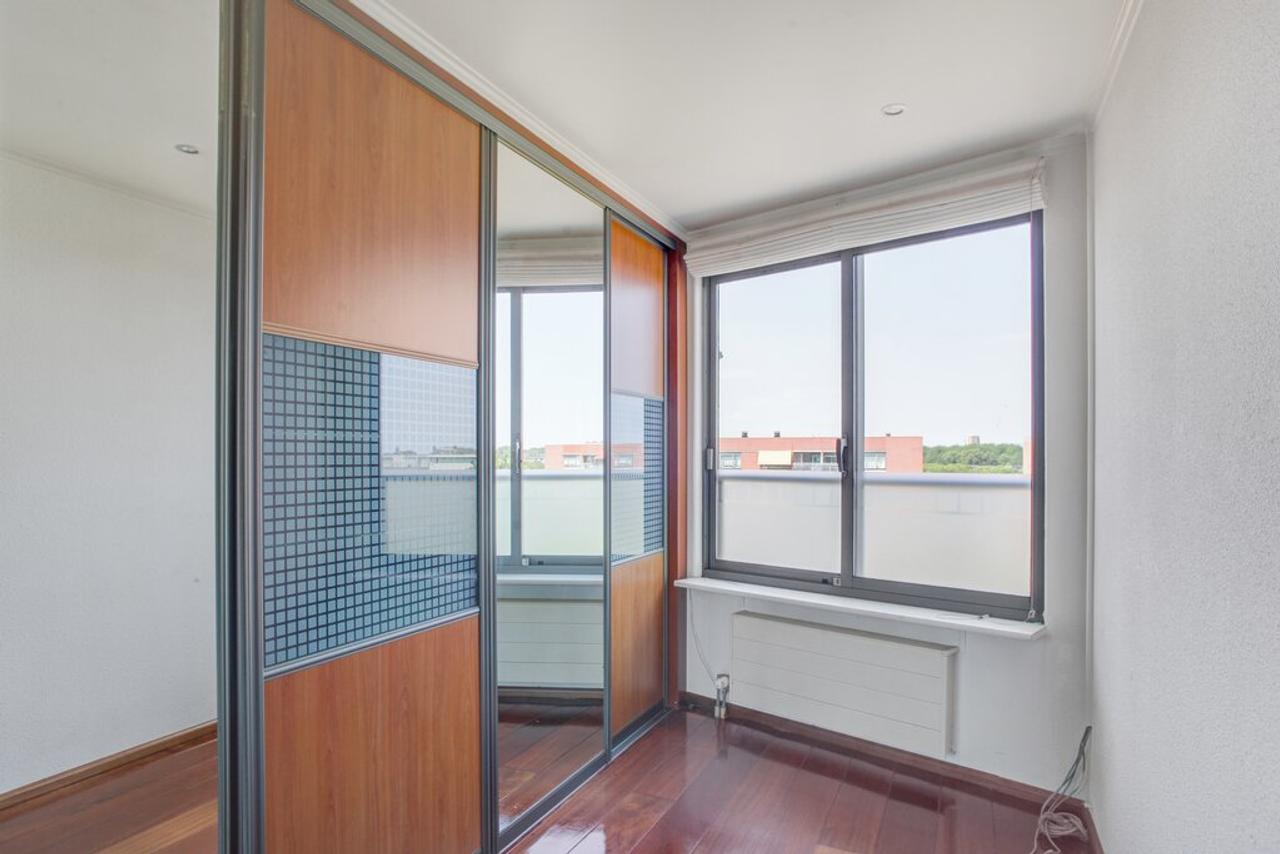 87 m2 apartment with balcony in Nieuw Sloten - Image 12