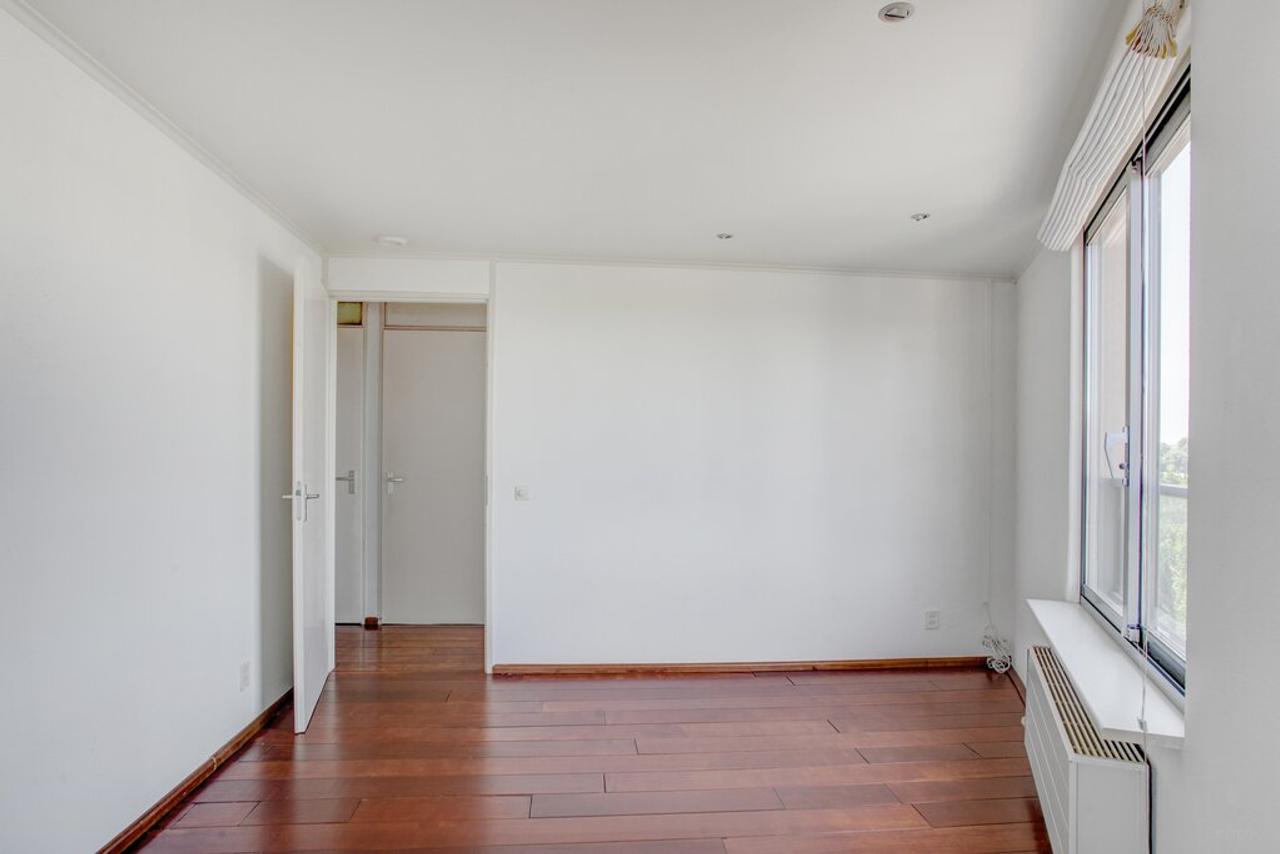 87 m2 apartment with balcony in Nieuw Sloten - Image 14