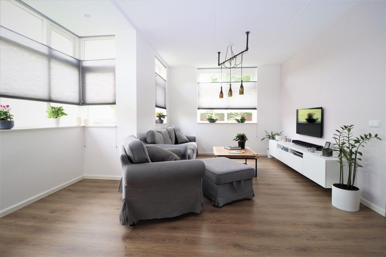 Vrijstaand wonen met tuin in Oud-IJsselmonde - Afbeelding 2