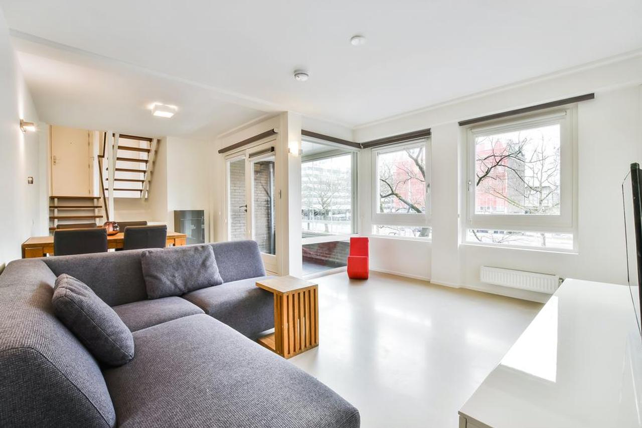 Licht 3-kamerappartement aan het water - Afbeelding 1