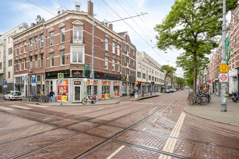 Hoge plafonds aan de Claes de Vrieselaan - Afbeelding 2