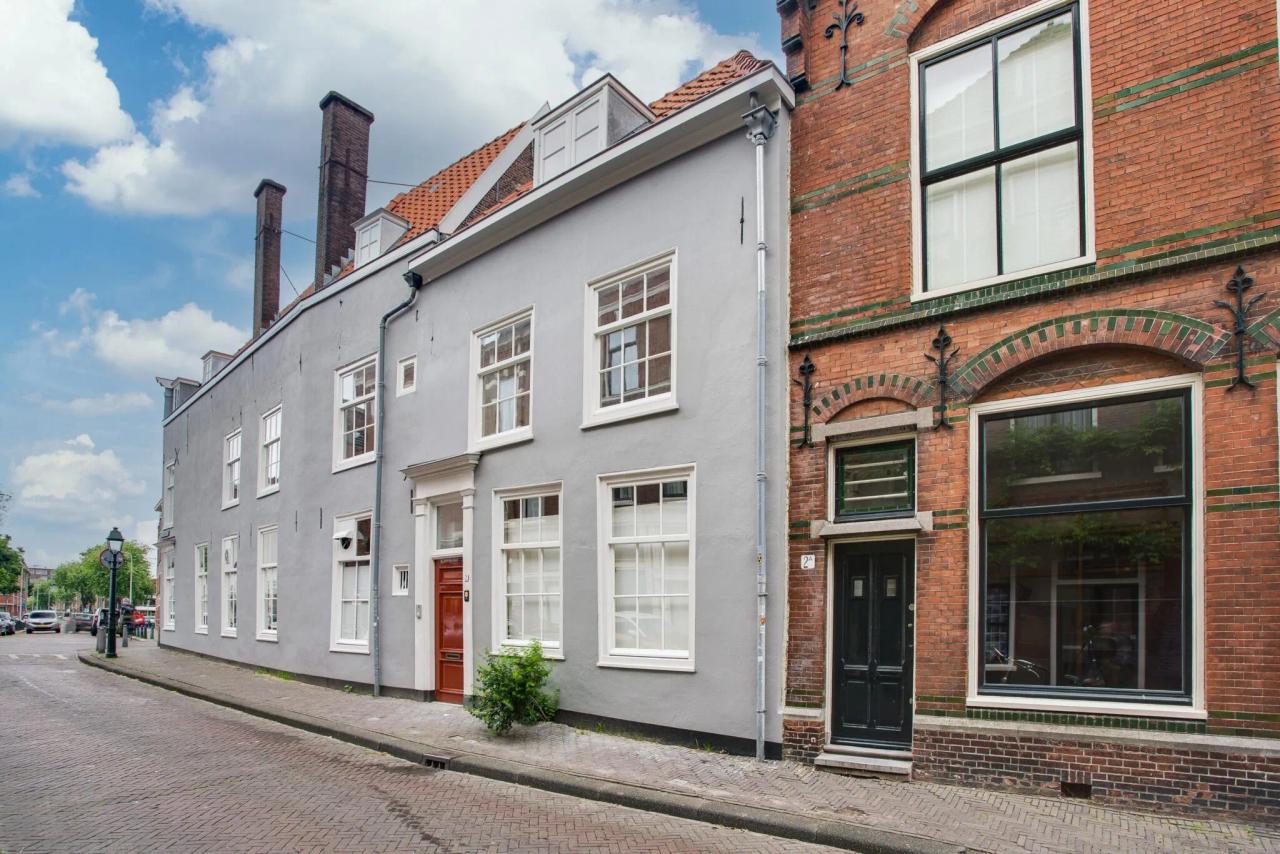 National heritage monument with 3 bedrooms in Kortenbos - Image 1