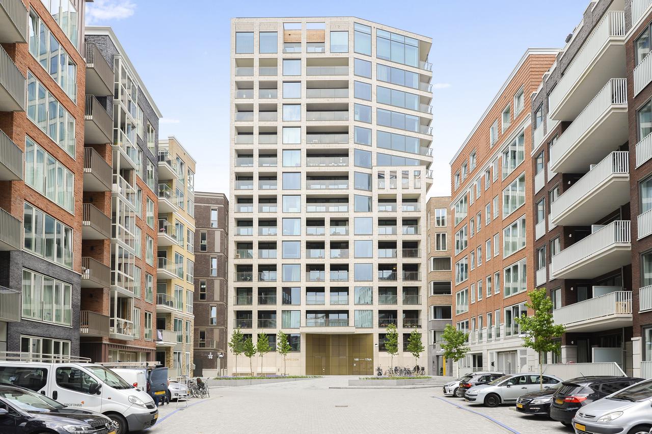 3-kamerappartement van 77 m2 in Holland Park - Afbeelding 1