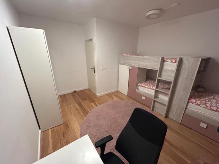 2-slaapkamerappartement met zonnig balkon - Afbeelding 2