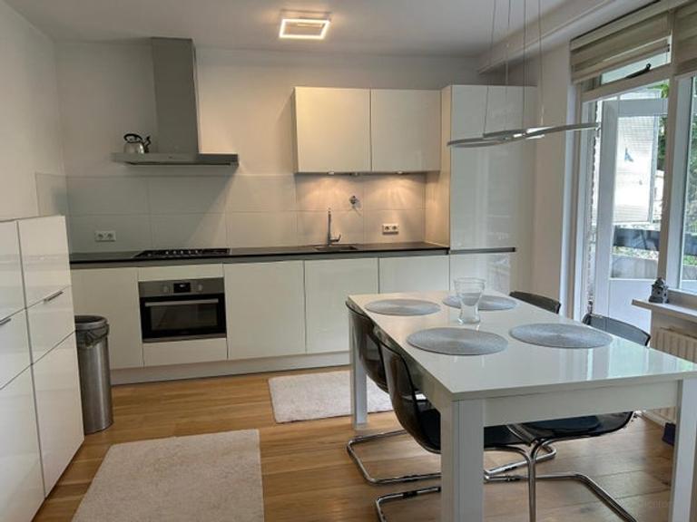 2-slaapkamerappartement met zonnig balkon - Afbeelding 5