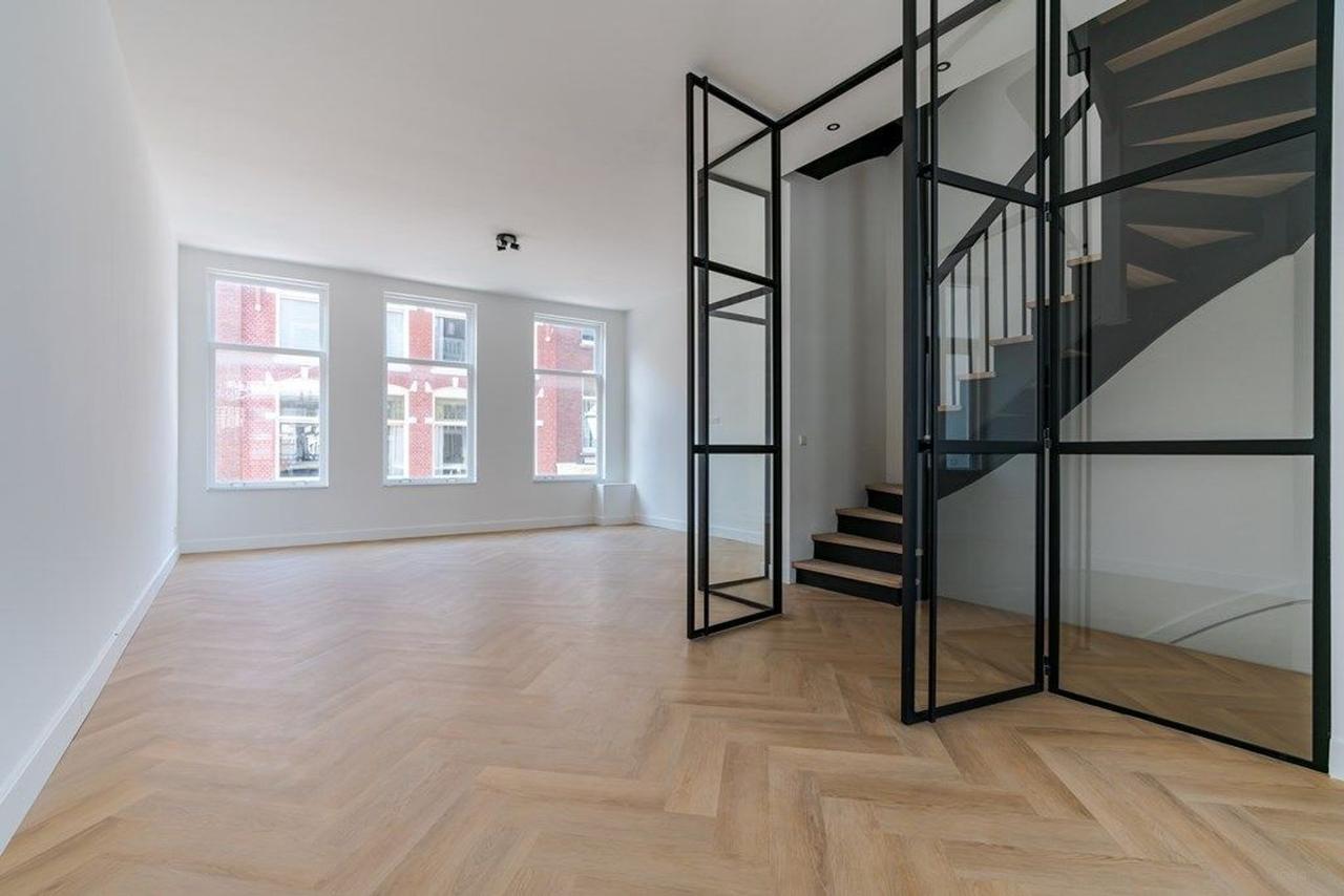 4-Bedroom Apartment in City Center - Image 7