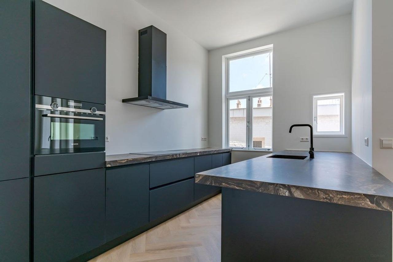 4-Bedroom Apartment in City Center - Image 13
