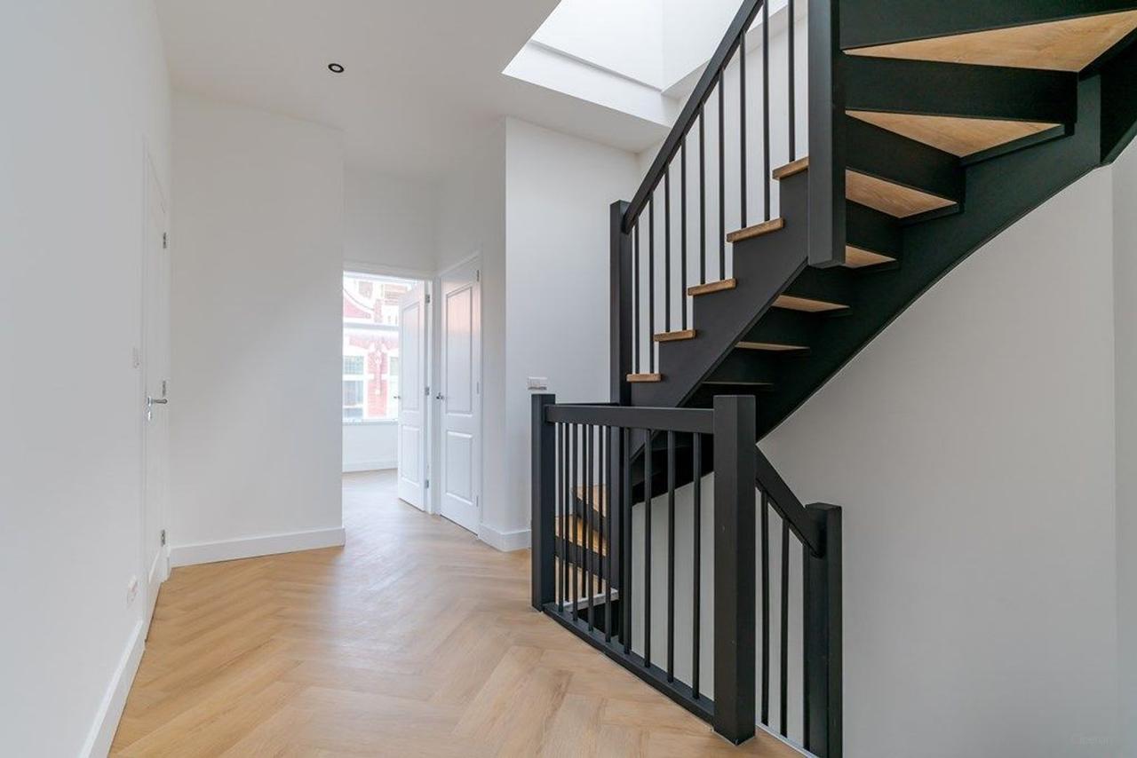 4-Bedroom Apartment in City Center - Image 16
