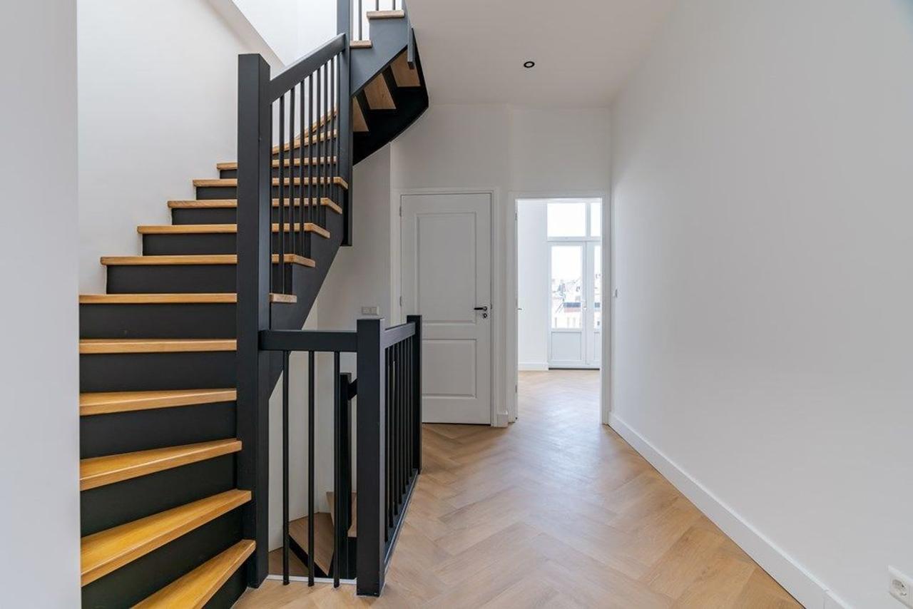 4-Bedroom Apartment in City Center - Image 22