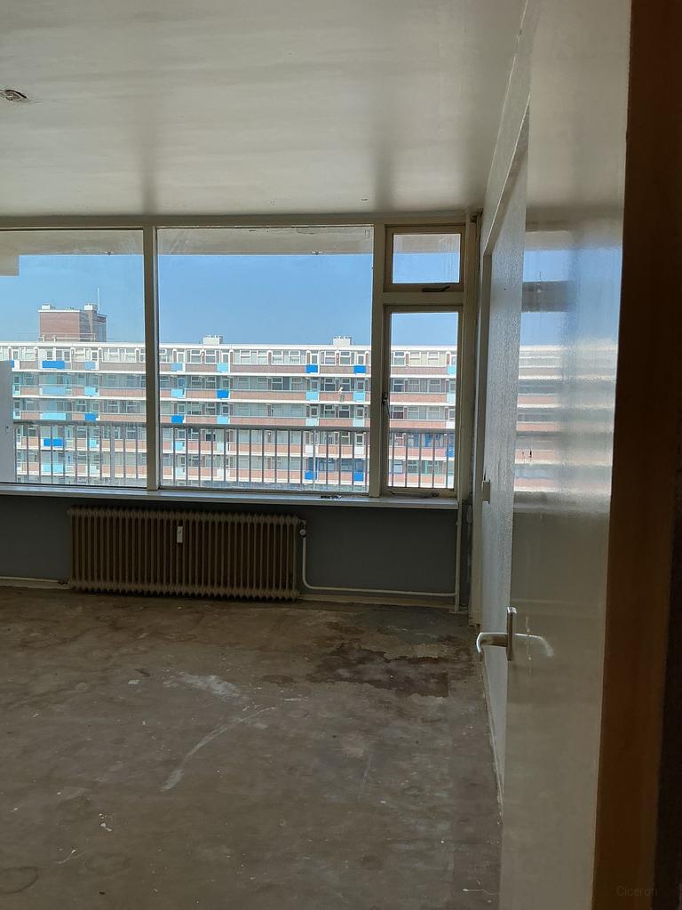 3-kamer appartement met balkon - Afbeelding 1