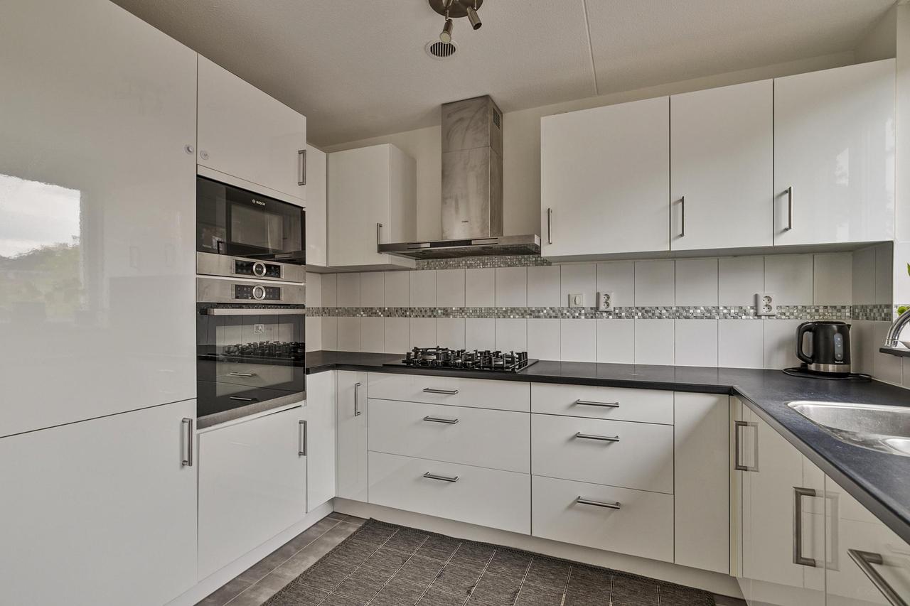 Rental Home in Nieuwe Westen, Rotterdam - Image 5