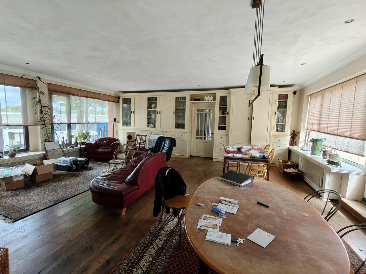 Spacious 308 m² home in Voldijn, ideal for sharing - Image 3