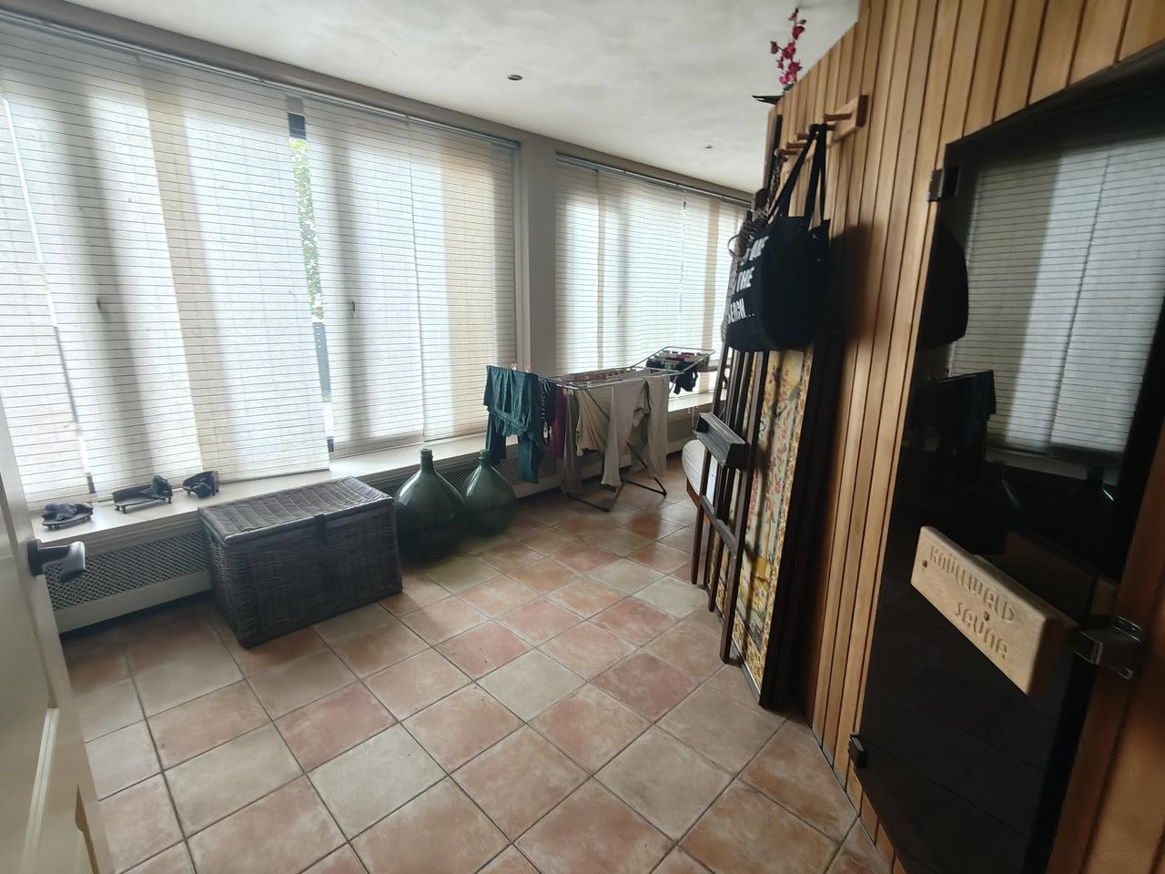 Spacious 308 m² home in Voldijn, ideal for sharing - Image 11