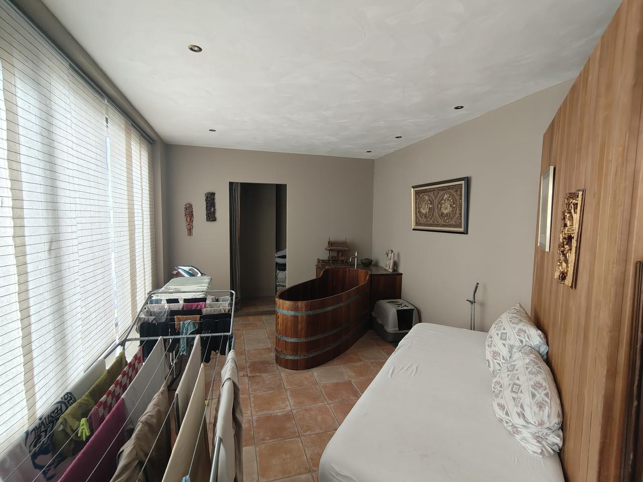 Spacious 308 m² home in Voldijn, ideal for sharing - Image 14