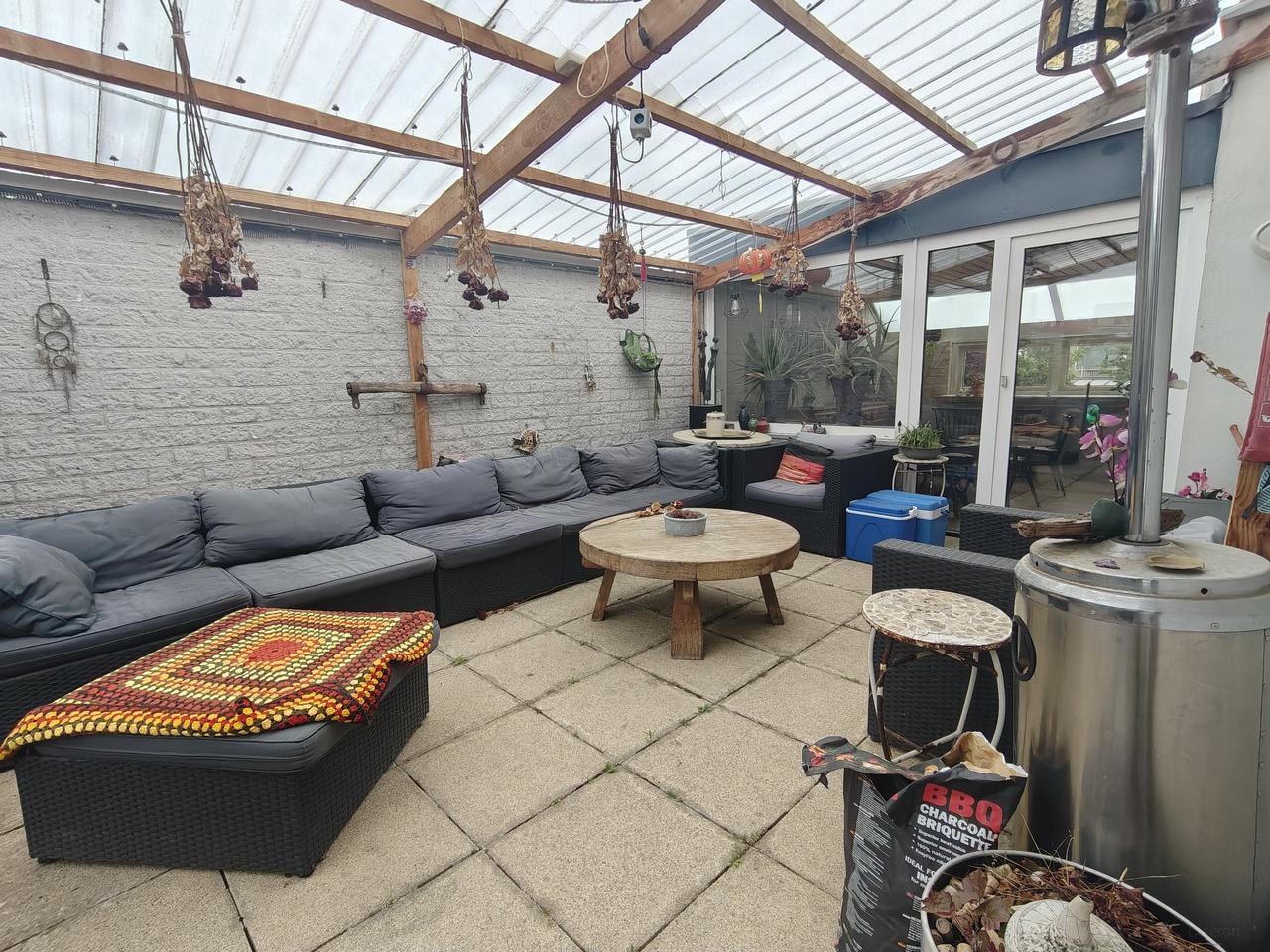 Spacious 308 m² home in Voldijn, ideal for sharing - Image 17