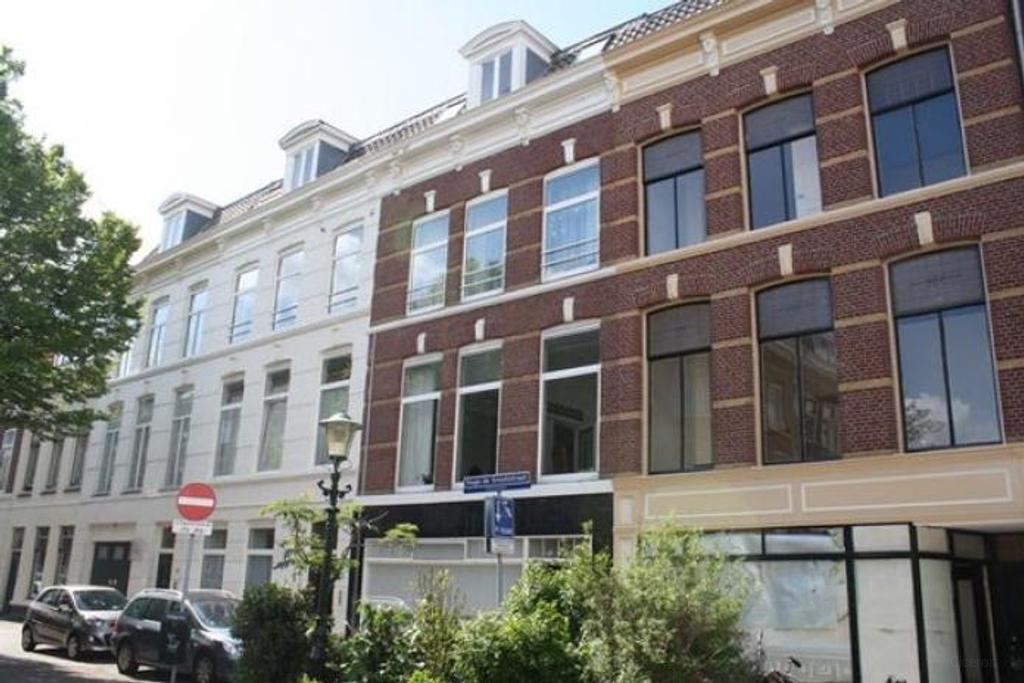 Licht 3-kamerappartement met balkon - Afbeelding 1