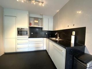 Gemeubileerd 3-kamerappartement bij WTC - Afbeelding 7