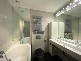 Gemeubileerd 3-kamerappartement bij WTC - Afbeelding 13
