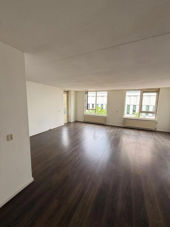 Apartment with parking in the heart of Almelo - Image 5