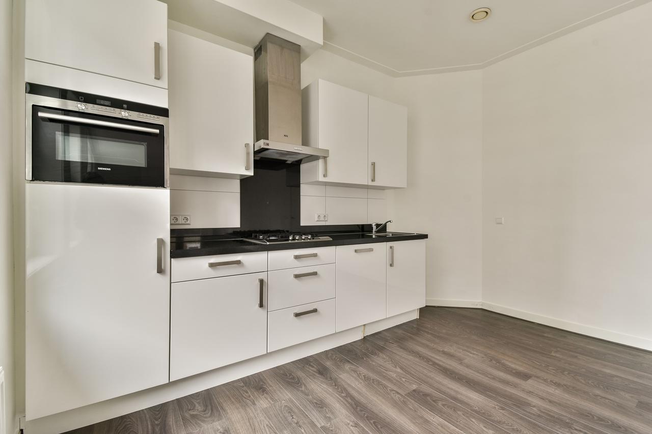 Hoekappartement met 2 balkons in Oud-Zuid - Afbeelding 10