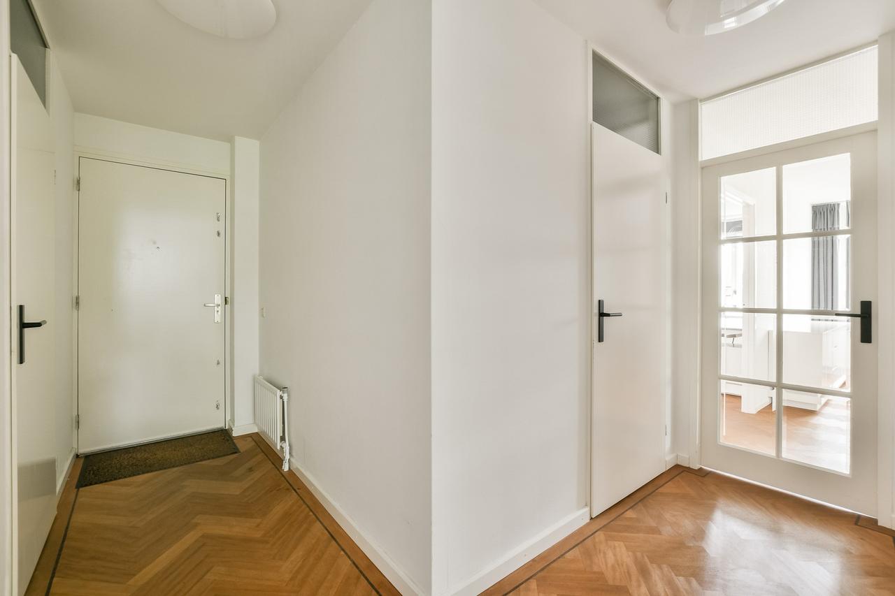 96 m2 appartement met balkon en parkeerplek - Afbeelding 3